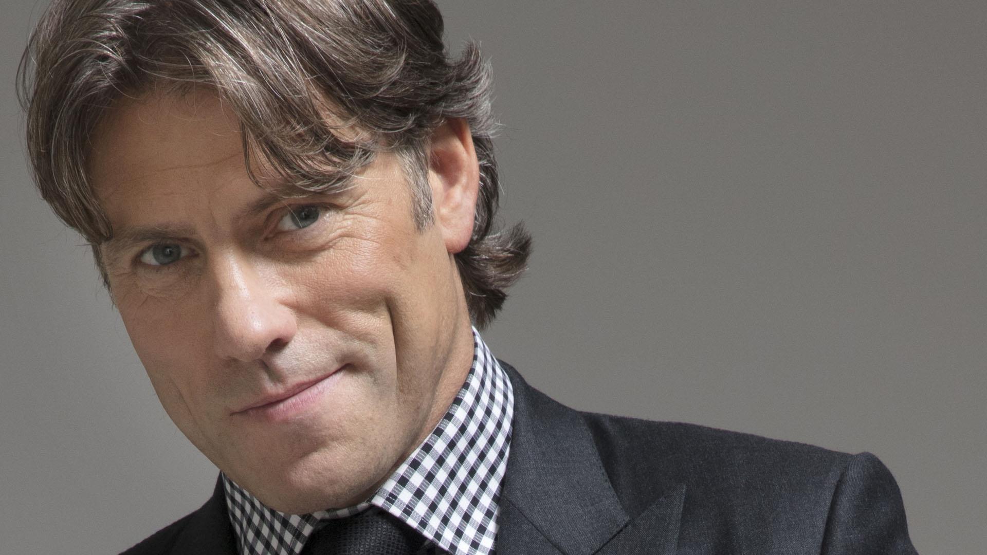 John Bishop (This is a Warm Up Show)